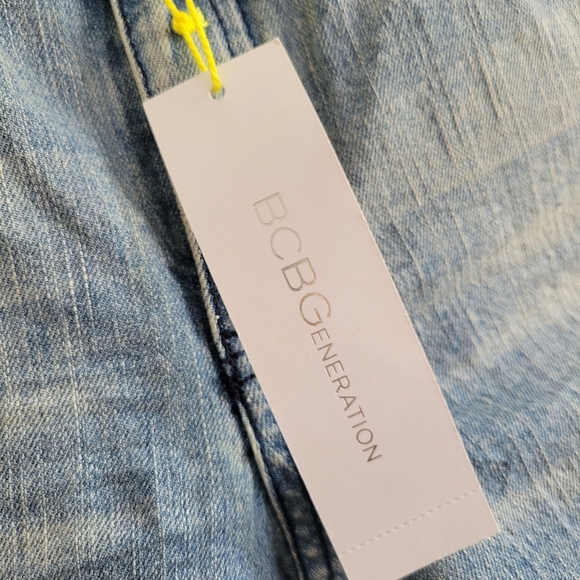 BCBGENERATION Jasper Jeans Cut Off into Shorts / Size 29 - Picture 4 of 5